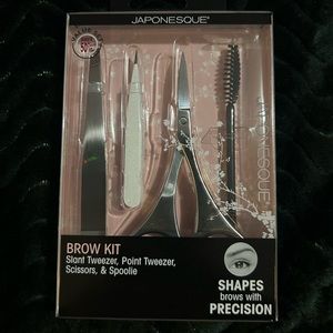 Japonesque Brow Kit